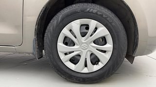 Used 2021 Maruti Suzuki Swift VXI Petrol Manual tyres RIGHT FRONT TYRE RIM VIEW