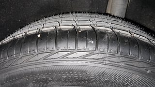 Used 2018 Maruti Suzuki Vitara Brezza [2018-2020] ZDi AMT Diesel Automatic tyres LEFT REAR TYRE TREAD VIEW