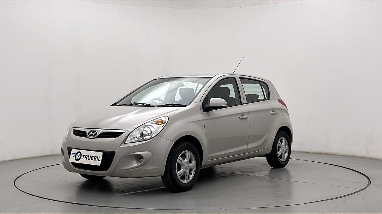Hyundai i20 Sportz 1.2 at Mumbai for 280000