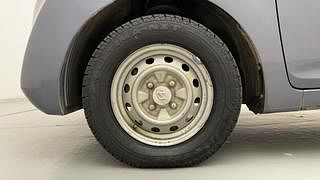 Used 2011 Hyundai Eon [2011-2018] Era Petrol Manual tyres LEFT FRONT TYRE RIM VIEW