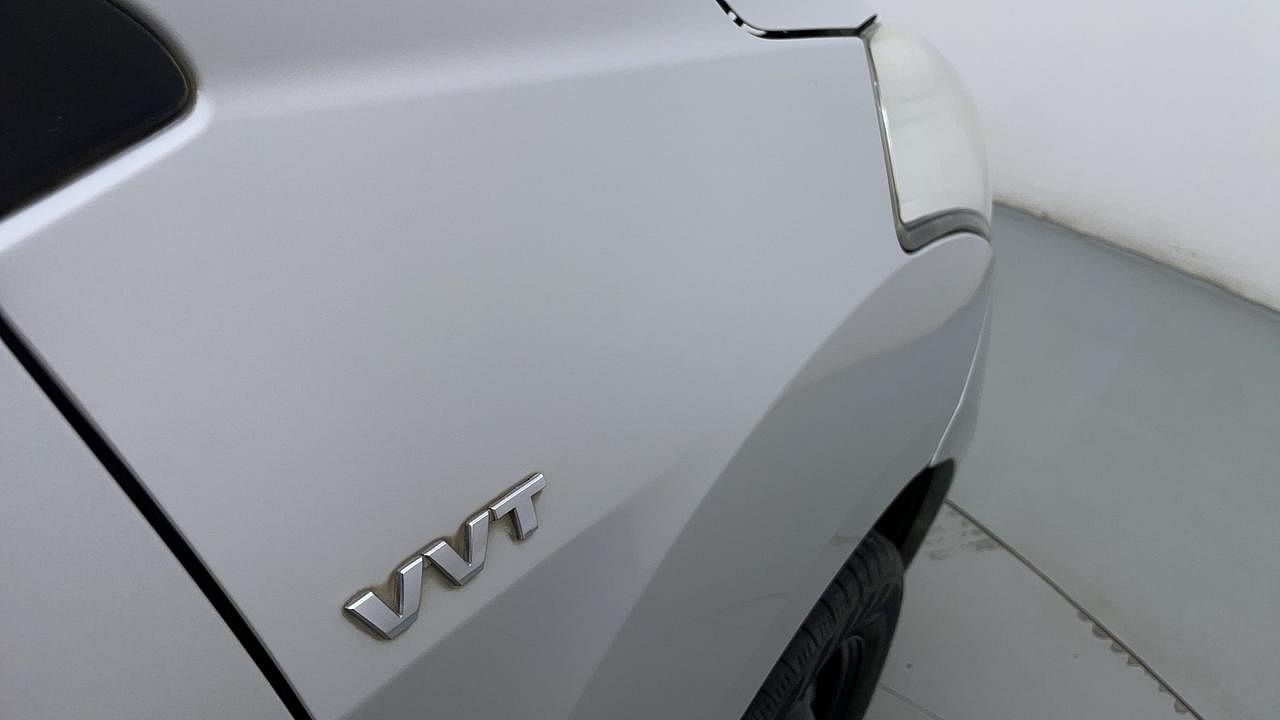 Used 2012 Maruti Suzuki Ertiga [2012-2015] Vxi Petrol Manual dents MINOR DENT