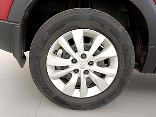 Used 2019 Nissan Kicks [2018-2020] XL Diesel Diesel Manual tyres RIGHT REAR TYRE RIM VIEW
