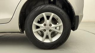 Used 2015 Maruti Suzuki Swift [2011-2017] VXi Petrol Manual tyres LEFT REAR TYRE RIM VIEW