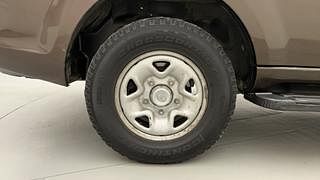 Used 2014 Tata Safari Storme [2012-2015] 2.2 EX 4x2 Diesel Manual tyres RIGHT REAR TYRE RIM VIEW