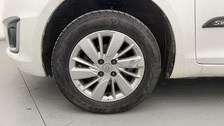 Used 2017 Maruti Suzuki Swift [2011-2017] ZDi Diesel Manual tyres LEFT FRONT TYRE RIM VIEW