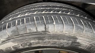 Used 2021 Kia Seltos HTX G Petrol Manual tyres RIGHT FRONT TYRE TREAD VIEW