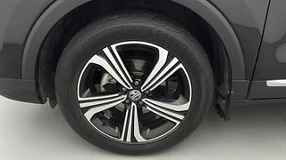 Used 2022 MG Motors Astor Sharp 1.5 CVT Petrol Automatic tyres LEFT FRONT TYRE RIM VIEW