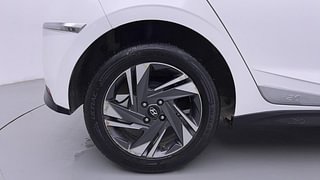 Used 2021 Hyundai New i20 Asta (O) 1.5 MT Diesel Manual tyres RIGHT REAR TYRE RIM VIEW