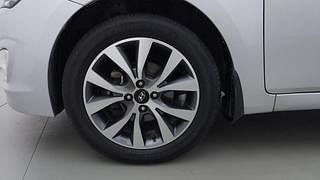 Used 2016 Hyundai Fluidic Verna 4S [2015-2018] 1.6 VTVT SX Petrol Manual tyres LEFT FRONT TYRE RIM VIEW