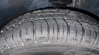 Used 2012 Maruti Suzuki Alto 800 [2012-2016] Lxi Petrol Manual tyres LEFT FRONT TYRE TREAD VIEW