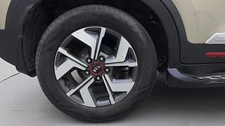 Used 2020 Kia Sonet GTX Plus 1.0 iMT Petrol Manual tyres RIGHT REAR TYRE RIM VIEW