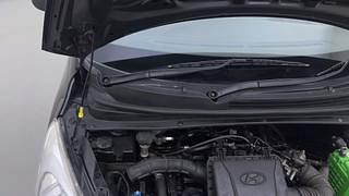Used 2011 Hyundai i10 [2010-2016] Era Petrol Petrol Manual engine ENGINE RIGHT SIDE HINGE & APRON VIEW