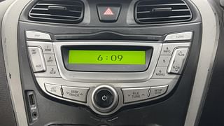 Used 2015 Hyundai Eon [2011-2018] Sportz Petrol Manual top_features Integrated (in-dash) music system