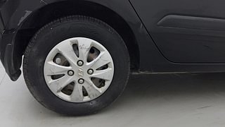 Used 2012 Hyundai i10 [2010-2016] Magna Petrol Petrol Manual tyres RIGHT REAR TYRE RIM VIEW