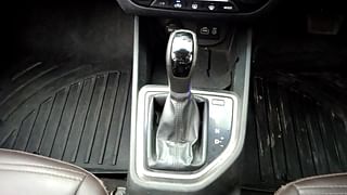 Used 2015 Hyundai Creta [2015-2018] 1.6 SX Plus Auto Diesel Automatic interior GEAR  KNOB VIEW