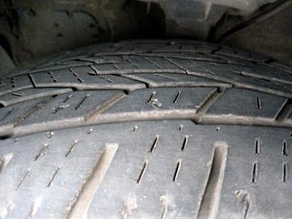 Used 2017 Hyundai Creta [2015-2018] 1.6 SX Plus Auto Petrol Petrol Automatic tyres LEFT FRONT TYRE TREAD VIEW