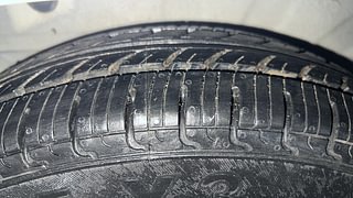 Used 2016 Hyundai i10 [2010-2016] Magna Petrol Petrol Manual tyres RIGHT REAR TYRE TREAD VIEW