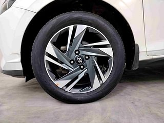 Used 2020 Hyundai New i20 Asta (O) 1.5 MT Diesel Manual tyres LEFT FRONT TYRE RIM VIEW