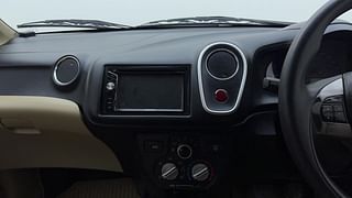 Used 2014 Honda Mobilio [2014-2017] S Diesel Diesel Manual interior MUSIC SYSTEM & AC CONTROL VIEW