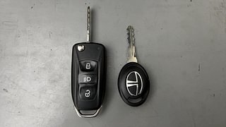 Used 2015 Tata Zest [2014-2019] XTA Diesel Diesel Automatic extra CAR KEY VIEW