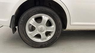 Used 2010 Hyundai Verna [2006-2010] VTVT SX 1.6 Petrol Manual tyres RIGHT REAR TYRE RIM VIEW