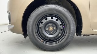 Used 2018 Maruti Suzuki Dzire [2017-2020] VDi AMT Diesel Automatic tyres LEFT FRONT TYRE RIM VIEW