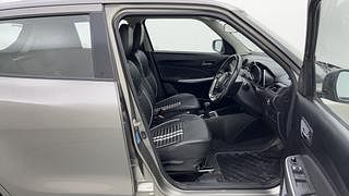 Used 2018 Maruti Suzuki Swift [2017-2021] ZXi AMT Petrol Automatic interior RIGHT SIDE FRONT DOOR CABIN VIEW