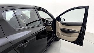 Used 2011 Hyundai i20 [2011-2014] 1.2 sportz Petrol Manual interior RIGHT FRONT DOOR OPEN VIEW