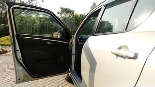 Used 2016 Maruti Suzuki Swift [2011-2017] VXi Petrol Manual interior LEFT FRONT DOOR OPEN VIEW