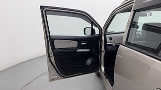 Used 2016 Maruti Suzuki Wagon R 1.0 [2015-2019] VXI AMT Petrol Automatic interior LEFT FRONT DOOR OPEN VIEW
