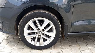 Used 2018 Skoda Rapid new [2016-2020] Style TDI AT Diesel Automatic tyres LEFT FRONT TYRE RIM VIEW