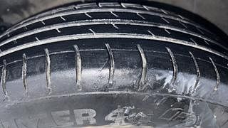 Used 2011 Maruti Suzuki Swift [2007-2011] LXi Petrol Manual tyres LEFT FRONT TYRE TREAD VIEW
