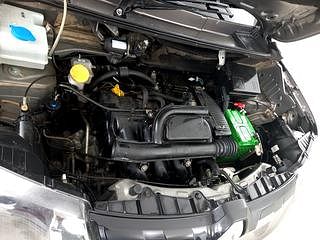 Used 2019 Renault Kwid [2015-2019] RXT Opt Petrol Manual engine ENGINE RIGHT SIDE VIEW
