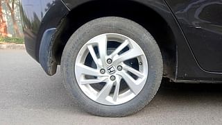 Used 2017 Honda Jazz V CVT Petrol Automatic tyres RIGHT REAR TYRE RIM VIEW