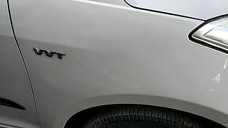 Used 2017 Maruti Suzuki Swift [2014-2017] VXI (O) Petrol Manual dents MINOR SCRATCH