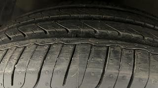 Used 2014 Hyundai i20 [2012-2014] Asta 1.2 Petrol Manual tyres LEFT FRONT TYRE TREAD VIEW