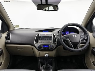 Used 2014 Hyundai i20 [2012-2014] Asta 1.4 CRDI Diesel Manual interior DASHBOARD VIEW