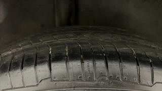 Used 2011 Maruti Suzuki Swift [2007-2011] VXi Petrol Manual tyres RIGHT REAR TYRE TREAD VIEW