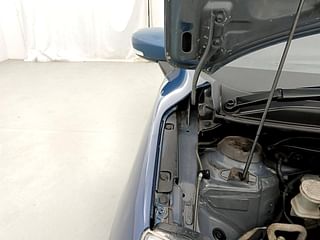 Used 2017 Maruti Suzuki Baleno [2015-2019] Delta Petrol Petrol Manual engine ENGINE RIGHT SIDE HINGE & APRON VIEW