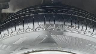 Used 2014 hyundai i10 Sportz 1.1 Petrol Petrol Manual tyres LEFT FRONT TYRE TREAD VIEW