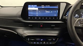 Used 2021 Hyundai New i20 Asta (O) 1.0 Turbo DCT Petrol Automatic interior MUSIC SYSTEM & AC CONTROL VIEW