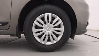 Used 2021 maruti-suzuki Dzire VXI Petrol Manual tyres RIGHT FRONT TYRE RIM VIEW