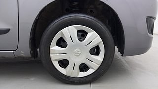 Used 2014 Maruti Suzuki Wagon R 1.0 [2010-2019] VXi Petrol Manual tyres RIGHT FRONT TYRE RIM VIEW