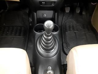 Used 2014 Honda Amaze [2013-2016] 1.2 E i-VTEC Petrol Manual interior GEAR  KNOB VIEW