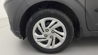 Used 2020 Hyundai Grand i10 Nios Magna 1.2 Kappa VTVT CNG Petrol+cng Manual tyres LEFT FRONT TYRE RIM VIEW