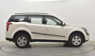Used 2016 Mahindra XUV500 [2015-2018] W6 AT Diesel Automatic exterior RIGHT SIDE VIEW