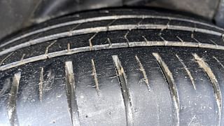 Used 2013 Hyundai Verna [2011-2015] Fluidic 1.6 CRDi SX Diesel Manual tyres LEFT REAR TYRE TREAD VIEW