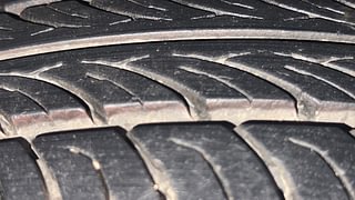 Used 2014 Hyundai Santro Xing [2007-2014] GLS Petrol Manual tyres LEFT REAR TYRE TREAD VIEW