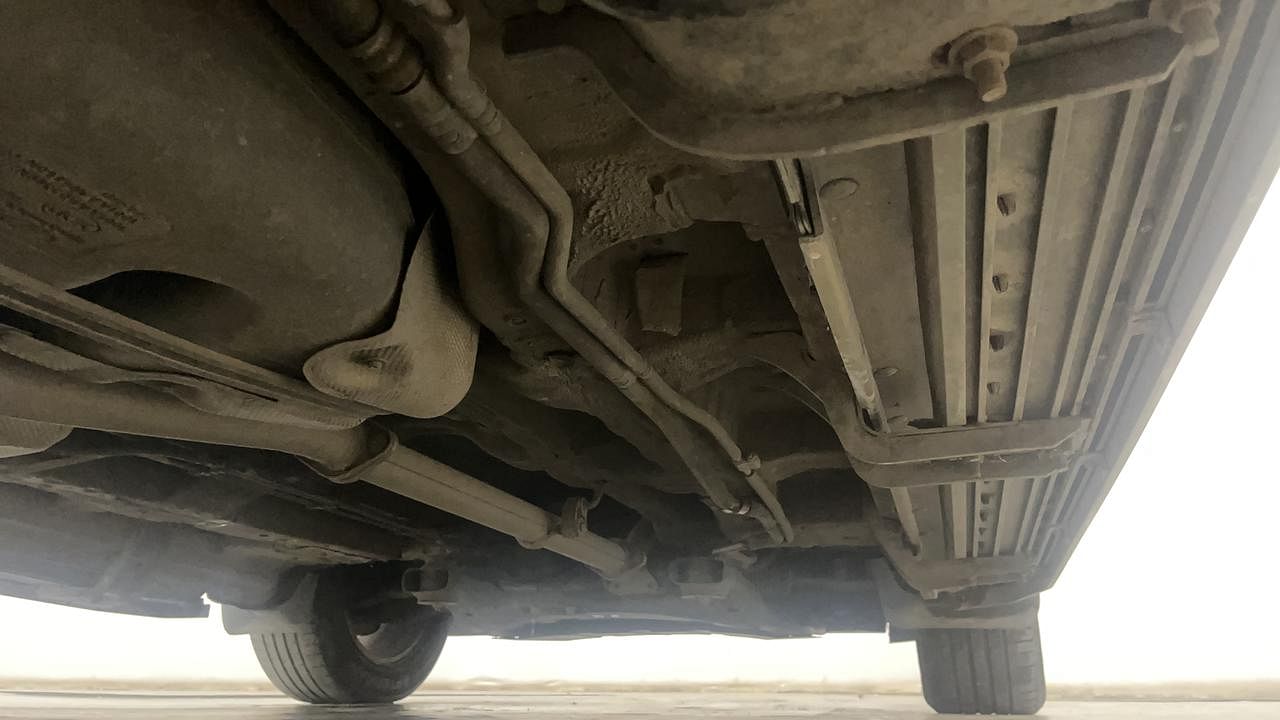 Used 2018 Mahindra XUV500 [2018-2021] W11 option AT Diesel Automatic extra REAR RIGHT UNDERBODY VIEW