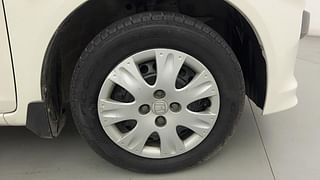 Used 2013 Honda Brio [2011-2016] S MT Petrol Manual tyres RIGHT FRONT TYRE RIM VIEW